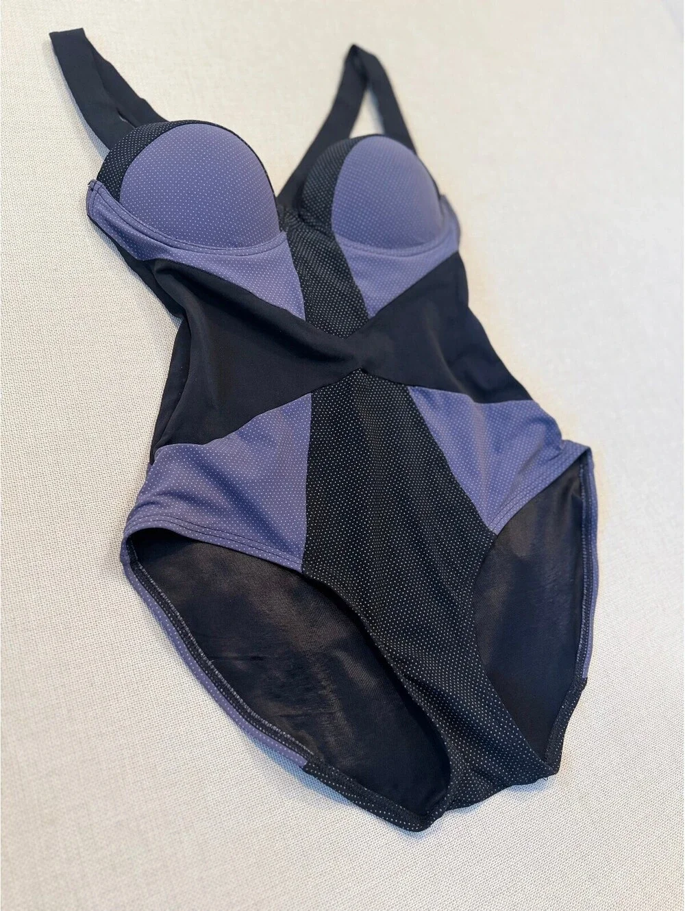 Spanx Shore Thing Shaping One Piece Color Block Swimsuit Size - SIZE 6